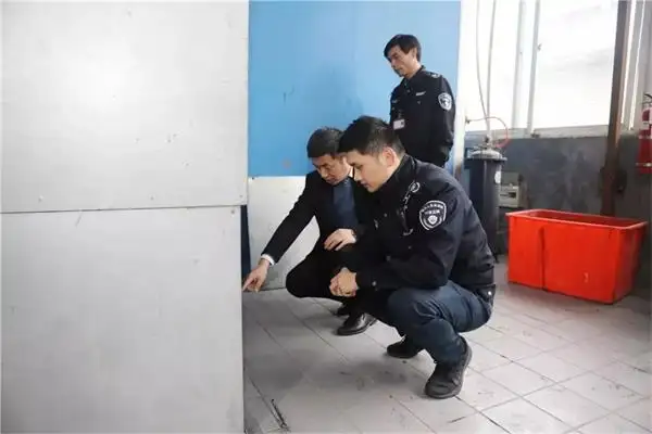 汽修企业有机AK（中国）官方在线登录内空空如也，活性炭不翼而飞，咋回事?